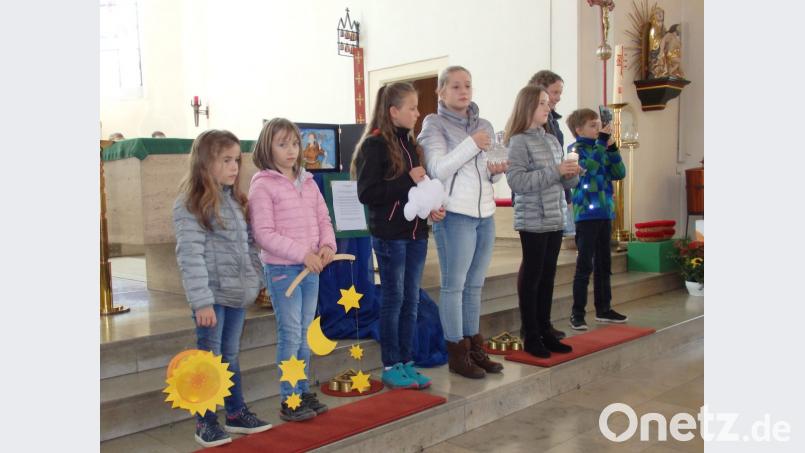 Symbole zu den Strophen des Sonnengesangs Bild: wrt