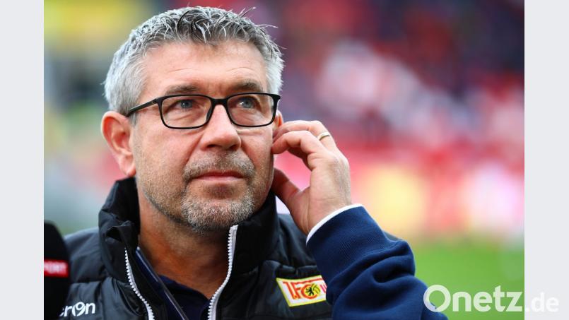 Berlins Trainer Urs Fischer jubelte umsonst. Bild: Jahn Regensburg