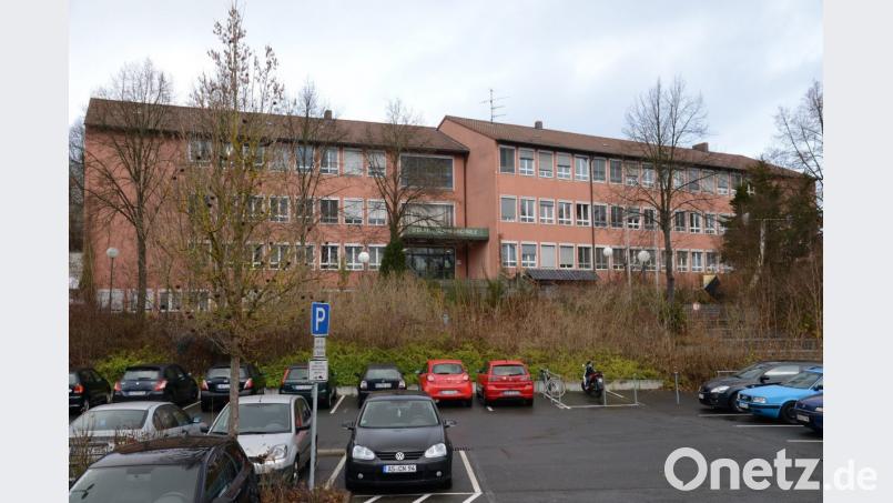 Die Händler der Zukunft werden seit kurzem im Beruflichen Schulzentrum Sulzbach-Rosenberg ausgebildet. Bild: Petra Hartl