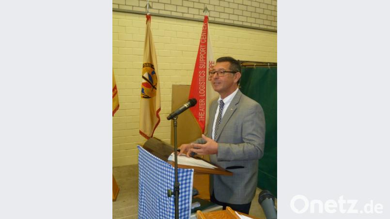 Personalchef Hans Dumbach warb für Nachwuchs, dem die US-Armee in der Oberpfalz eine sehr gute Ausbildung nach den Richtlinien der IHK und der Handwerkskammer bieten könne. Bild: usc