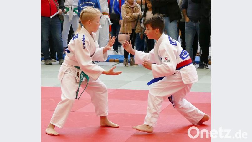 Kilian Löffler (links) in einem seiner Kämpfe in der Altersklasse U 15, bei denen er erfolgreich war. Bild: no