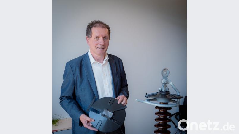 Wolfgang Tauber mit seiner Erfindung. Bild: exb