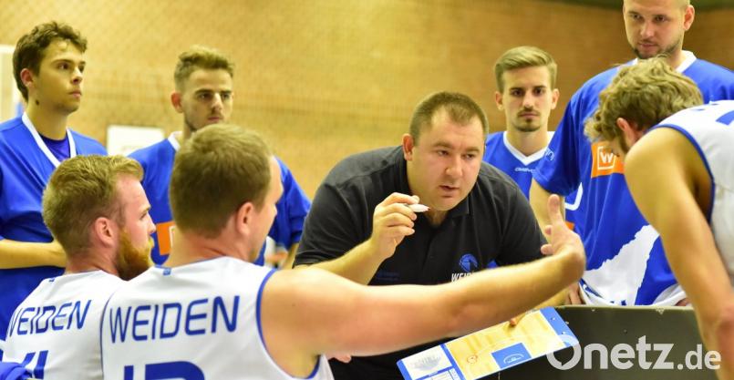 Die Ansprache von Trainer Roman Lang hat gefruchtet: Die Hamm Baskets zeigten gegen die DJK Eggolsheim eine überzeugende Leistung. Bild: Alfred Schwarzmeier