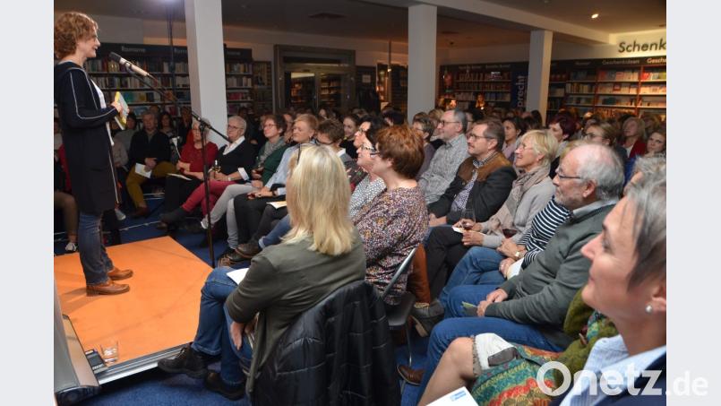 Maria Rupprecht stellt beim Weinleseabend ihre Lieblingsbücher vor. Bild: dob