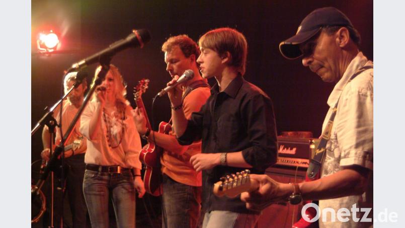 Beatles, Hendrix, Santana, Stones, Dylan und vieles mehr: Hans Cash
Märten (rechts) & Company reproduzieren den Sound von 1968. Bild: Petra Hartl