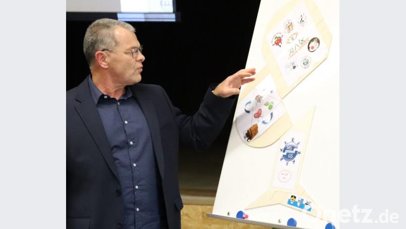 Rektor Siegfried Seeliger bei seinem Vortrag. Bild: Thomas Dobler