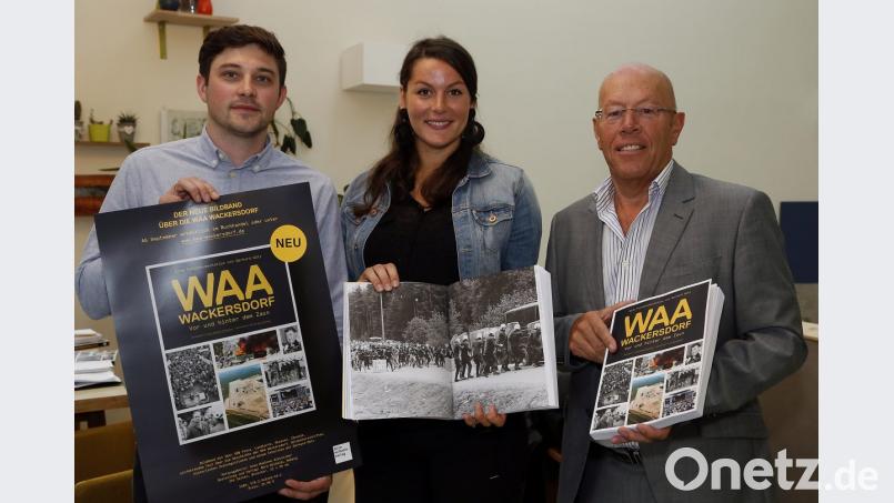 Philipp Koch (Verlag), Anne Madlene Schleicher (Herausgeberin) und Gerhard Götz (Fotograf) haben nicht damit gerechnet, dass der Bildband so schnell weggeht. Bild: ch