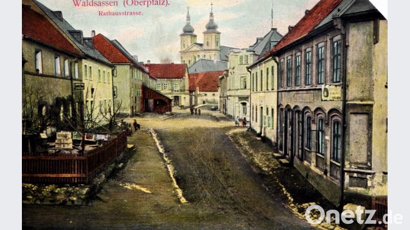 Der Blick in die Rathausstraße in Waldsassen um 1918. Bild: Archiv Treml