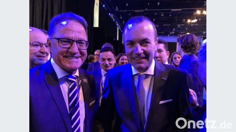 Rainer Meier, Vizepräsident der EUCDA, zusammen mit dem frisch gekürten Spitzenkandidaten der EVP, Manfred Weber. Bild: exb