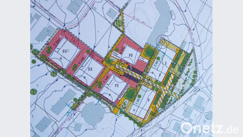 Auch einen ersten Blick auf laufende Planungen für den Seniorenwohnpark bekamen die Teilnehmer beim Seniorenforum. Bild: e