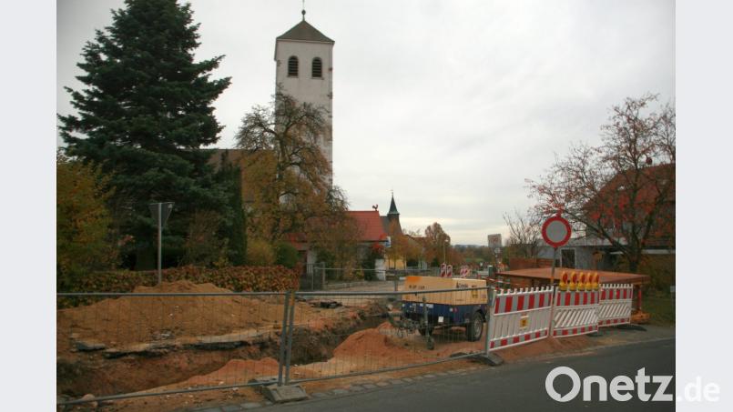 Der Hammerweg im Gemeindeteil Thumsenreuth ist derzeit eine große Baustelle. Die Arbeiten dort waren Bestandteil bei der Bürgerversammlung. Bild: wro