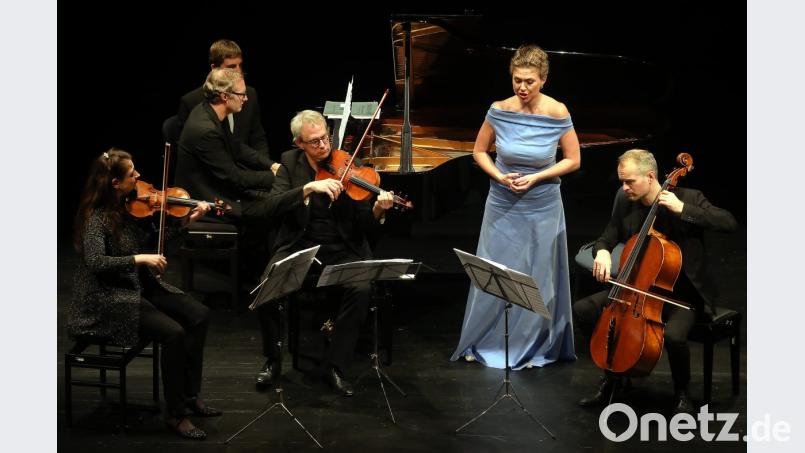 Das Fauré Quartett mit Annette Dasch im Stadttheater Amberg. Bild: Wolfgang Steinbacher