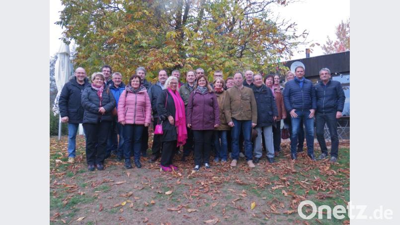 Der Einschulungsjahrgang 1968 fand sich zum Klassentreffen ein und ließ Erinnerungen an die gemeinsame Schulzeit wieder aufleben. Bild: lpr