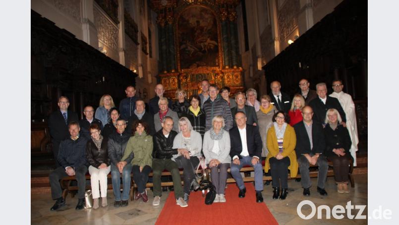 Diese Ehepaare sind seit 25 beziehungsweise 40 Jahren verheiratet. Bild: ads