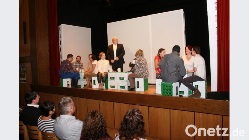 Theater Wiesau - &quot;Eine ganz heiße Nummer&quot; Bild: wro