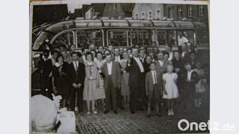 Eines der ersten Bilddokumente aus dem Archiv. Bereits kurz nach der Gründung etablierte sich die alljährliche Sängerfahrt, bei der die Sänger immer einen Gottesdienst am Zielort gestalten. Bild: MGV