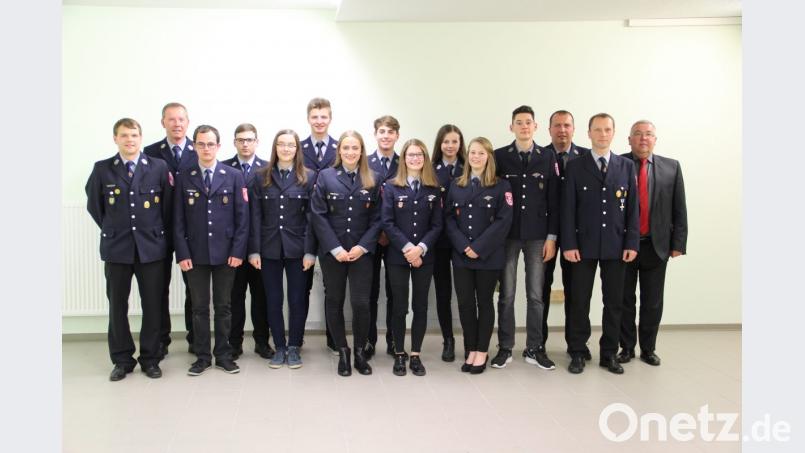 Die Leistungsprüfung Wasser absolvieren Mitglieder der Feuerwehr Holzhammer. Bild: ffl