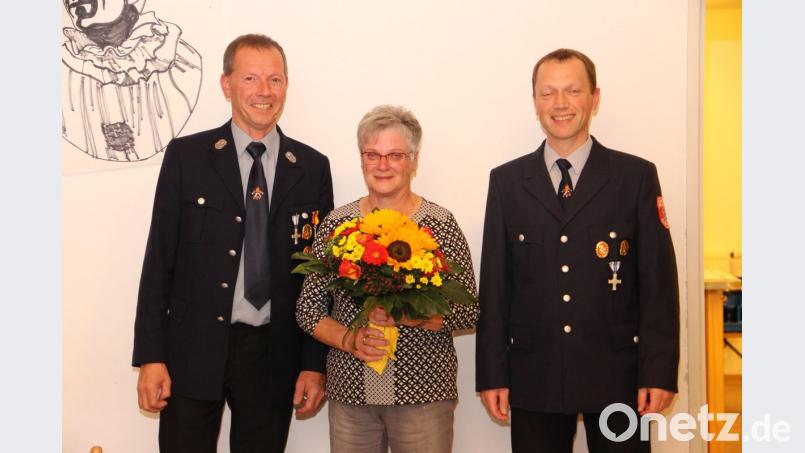 Anneliese Schlögl wird ausgezeichnet. Bild: ffl