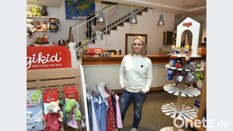 Stefanie Grammer schließt zum 15. Dezember das Kinderreich in der Unteren Nabburger Straße. Bild: Petra Hartl