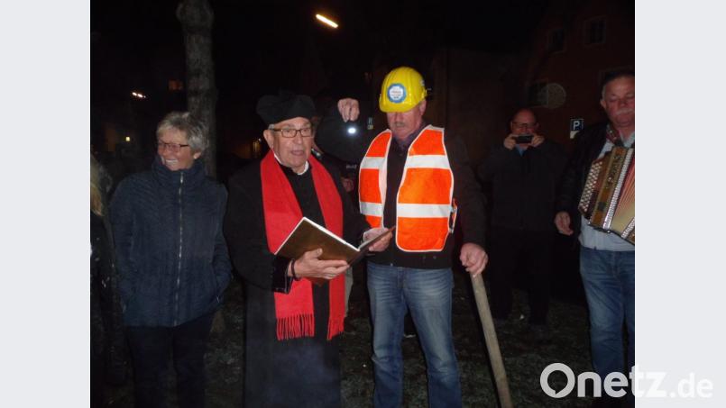 Zoiglpfarrer Rudl Bäumler verhilft der Kirwa zu neuem Leben Bild: exb