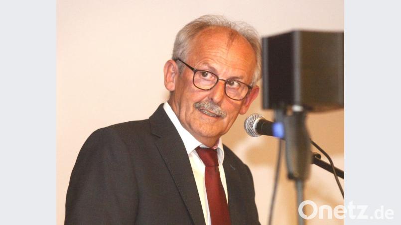 Knapp 2000 Einwohner hat die Gemeinde Steinberg am See, der Bürgermeister Harald Bemmerl vorsteht. Bei der Bürgerversammlung zog er Bilanz. Bild: Hirsch
