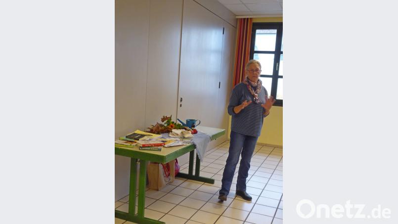 Monika Ermer erläuterte die fünf Säulen der Gesundheit nach Sebastian Kneipp. Bild: di