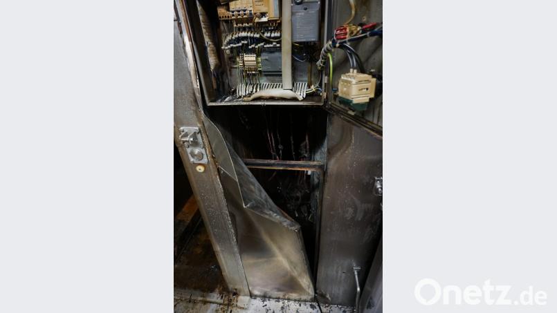 Aufgrund eines technischen Defekts ist in der Elektrik einer Ofenanlage einer Metzgerei in der Philipp-Karl-Straße am frühen Donnerstagmorgen ein Feuer ausgebrochen. Bild: Sonja Kaute