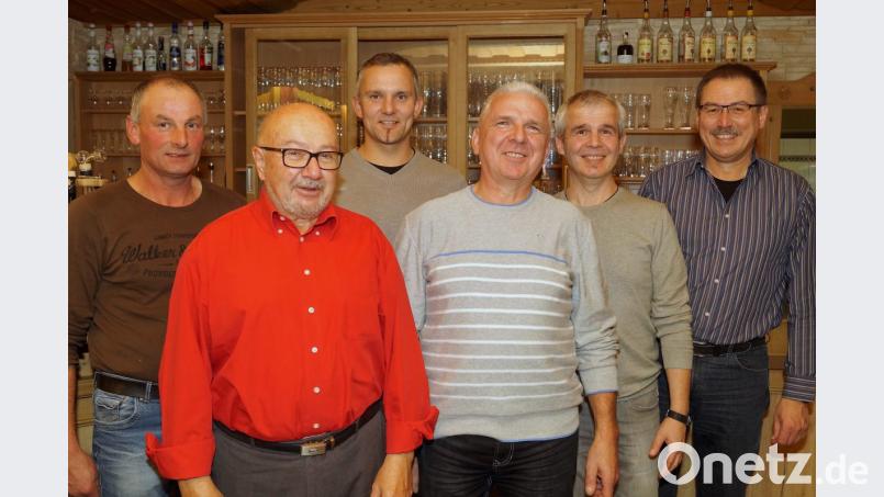 Der Vorstand der Freien Wählergemeinschaft mit Johannes Treml, Josef Kellner, Simon Schönberger, Josef Witt Klaus Kuran und Lothar Löw (von links). Bild: arw