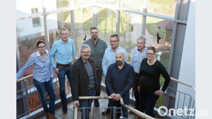 Das K 1 unter Leitung von Erstem Kriminalhauptkommissar Richard Hußenöder (nicht im Bild) bilden die Kommissare (von links) Petra Frauendorfer, Norbert Groß, Armin Bock, Wolfgang Achtert, Andreas Lamprecht, Matthias Härtl, Oskar Stark, Lydia Gschrey und Sonja Geiler (nicht im Bild). Bild: Gabi Schönberger