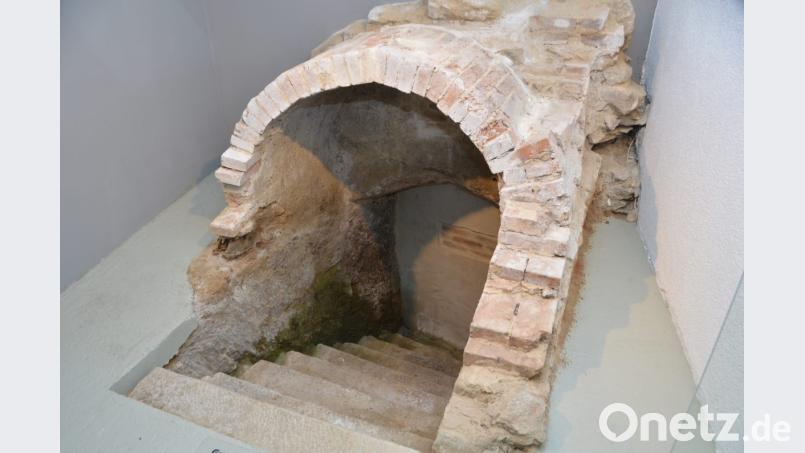 Der unterirdische Gang im früheren Gehret-Anwesen wurde beim Bau der Volksbank zugemauert. Nur der Zugang blieb historisch erhalten. Bild: dob