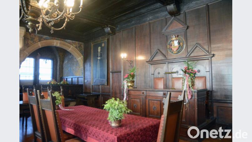 Wer bereits wollte, der konnte hier im Alten Rathaus standesamtlich heiraten. Bald ist der Sitzungssaal aber nicht mehr erreichbar. Bild: Gabi Schönberger