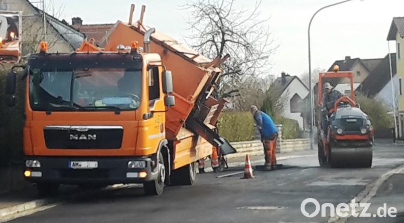 Durch Blitzeinschlag nimmt die städtische Wasserleitung im September 2017 einen größeren Schaden. Mit dessen Behebung ist der Bauhof und sein Partnerunternehmen einige Tage beschäftigt. Bild: eraa