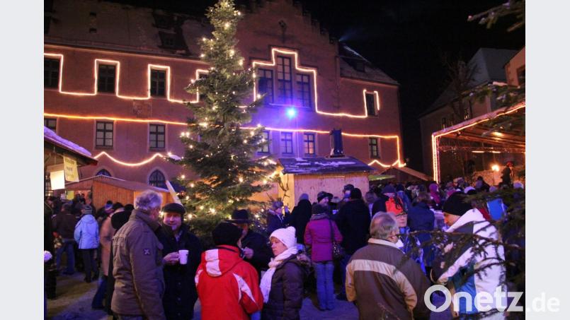 Im Ensemble des Neunburger Burghofs herrscht beim &quot;Romantischen Burg-Advent&quot; ein besonderes Flair. Die Neuauflage findet von 14. bis 16. Dezember statt. Bild: mp