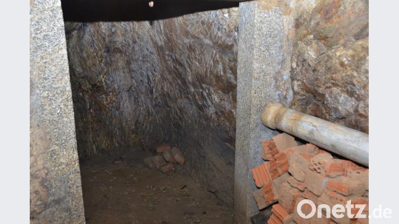 Bestens gehütet erhalten nur wenige Zutritt in die unterirdischen Gänge. Heiner Aichinger hat sie vor knapp 30 Jahren erkundet und ist doch oft zu spät gekommen. Bild: dob