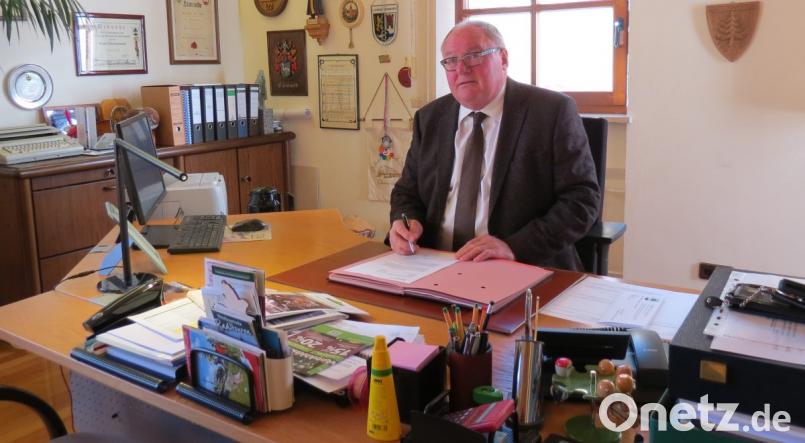 Zum 30. April 2020 wird Bürgermeister Heinz Weigl seinen Schreibtisch im Rathaus räumen. Der 61-Jährige hat sich entschieden, kein drittes Mal mehr für das Bürgermeisteramt zu kandidieren. Bild: kö