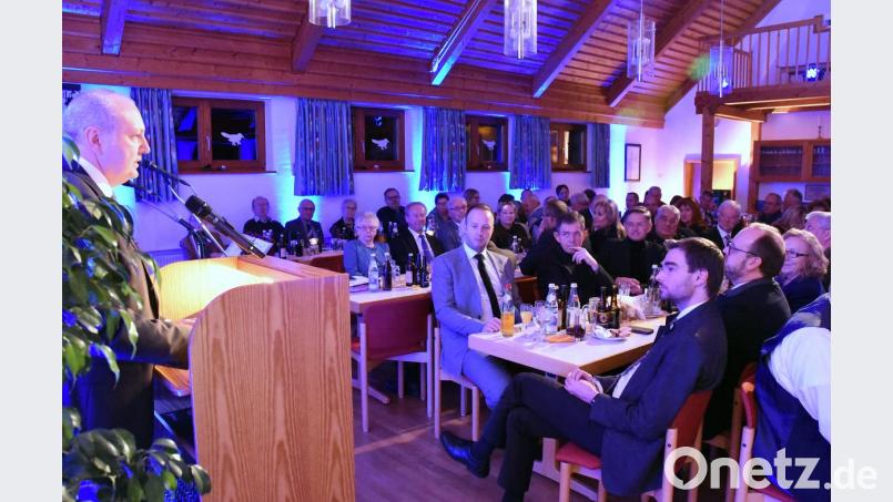 Die Flosser CSU hat Vertreter aller Parteien und aller Vereine zur Jubiläumsfeier im evangelischen Gemeindehaus eingeladen. Bild: bgm