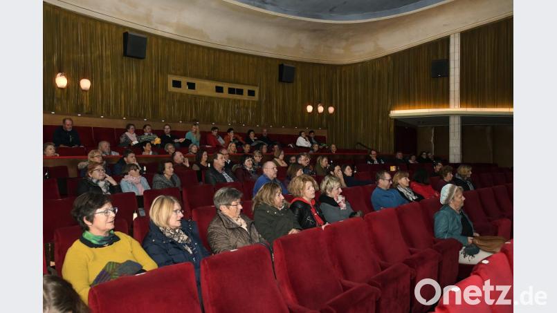 &quot;Früher oder später&quot; im Ring-Theater. Bild: Petra Hartl