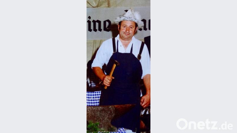 Josef Wolfinger war viele Jahrzehnte ein Musiker mit Leib und Seele, am Mittwoch verstarb er.. Mit Einlagen auf der Bühne begeisterte er die Zuhörer immer wieder. Bild: sei