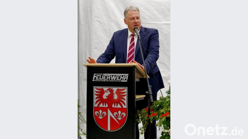 Landrat Richard Reisinger lobte die Brandschutz-Initiative. Bild: exb