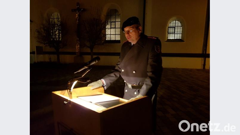 Oberstleutnant Peer Papenbroock erinnerte als Kommandeur des Panzerbataillon 104 auch an die verletzten und getöteten Soldatinnen und Soldaten der Bundeswehr in den Auslandseinsätzen der jüngsten Vergangenheit. Bild: hir