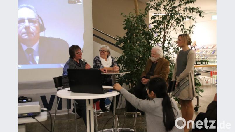 Eine Gesprächsrunde ermöglichte einen Insider-Blick auf die VHS aus ganz unterschiedlichen Perspektiven. Bild: cog