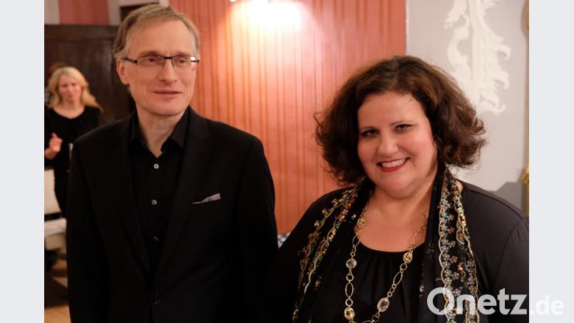 Einen Brückenkopf der Harmonie bauten Sängerin Chaterine Winter und Pianist Michael Starke mit Liedern und Songs diesseits und jenseits des Großen Teiches. Bild: Dotzauer
