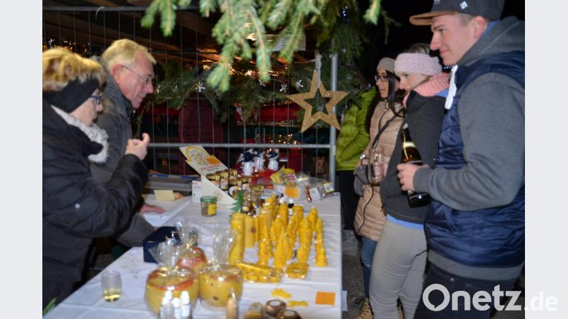 Auch Imkereiprodukte waren gefragt. Bild: ga