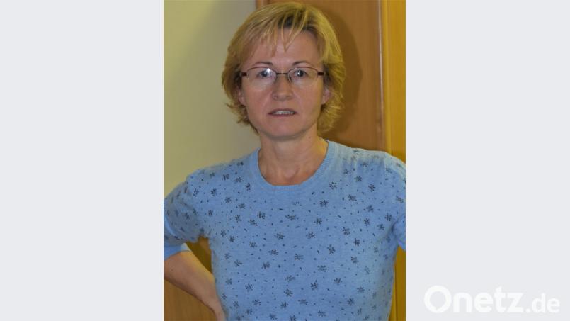 Gemeindereferentin Christine Gößl sprach im Jugendheim über Bräuche, Feste und Feiern. Bild: rgr