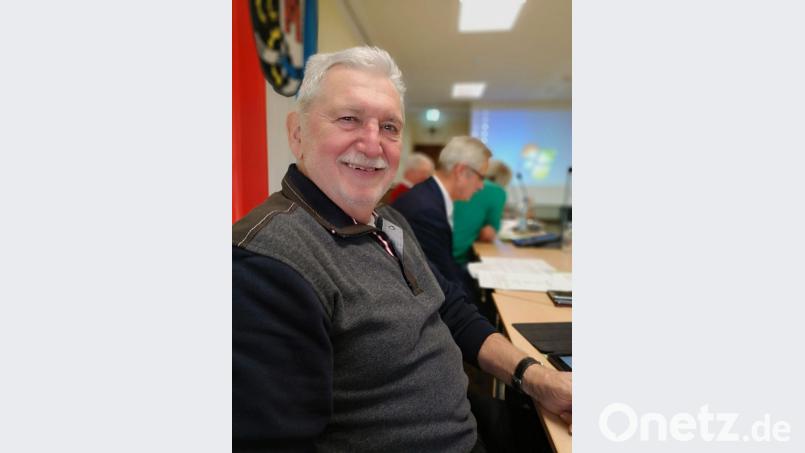 Kreisrat Siegfried Damm: &quot;Heute ist ein Freudentag für die Höllohe.&quot; Bild: td