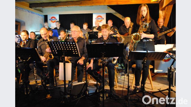 &quot;Bari-Bari-Good&quot;: Sophie Zahner spielt das Bariton-Saxofon Bild: gge