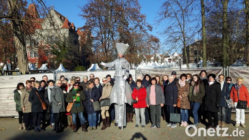 „Winterträume“ erleben die VHS-Ausflügler im Faber-Castell’schen Schloss in Stein bei Nürnberg. Geboten sind vielfältige Inspirationen, internationale Köstlichkeiten und sogar ein Musical. Bild: Dotzauer