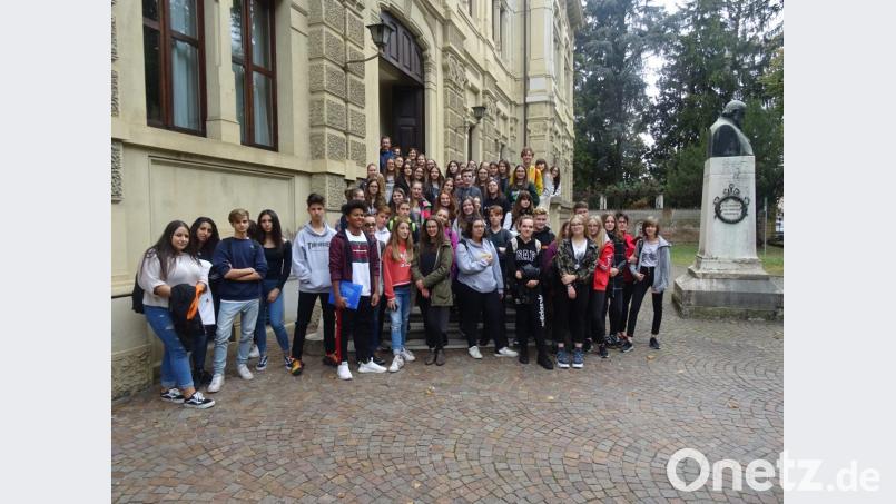 Rund 30 Schüler des Stiftland-Gymnasiums Tirschenreuth, der Wirtschaftsschule Weiden und des Gymnasiums Neustadt haben in Italien neue Freundschaften geschlossen. Bild: exb