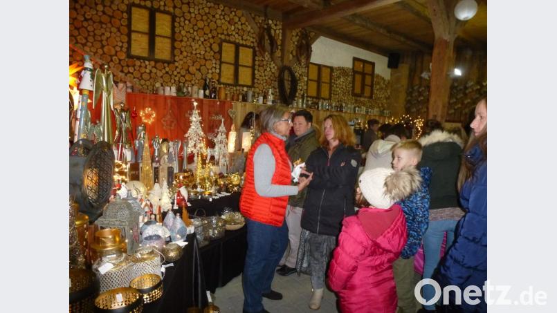 Ideenreichen Hobbykünstler präsentierten eine abwechslungsreiche Verkaufsschau. Bild: bk