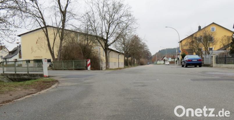 In der Jahresmeldung für 2019 zur Anforderung von Städtebaufördermitteln ist unter anderem auch die Sportplatzstraße mit der Schilternbachbrücke enthalten. Bild: Köppl